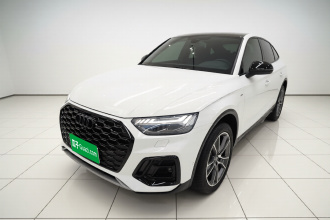 奥迪Q5L Sportback 2022款 改款 45 TFSI 豪华型