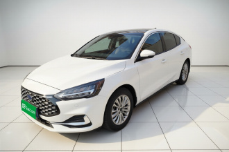 福特 福克斯 2021款 三厢 EcoBoost 180 自动锋潮型