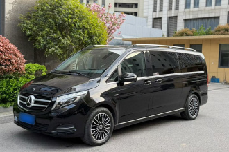 奔驰V级 2018款 V 260 L 尊贵加长版 国VI