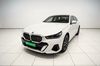 宝马i5 2024款 eDrive 35L M运动套装