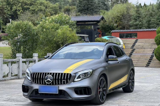 奔驰GLA AMG 2017款 改款 AMG GLA 45 4MATIC