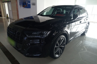 奥迪Q7 2023款 55 TFSI quattro S line运动型