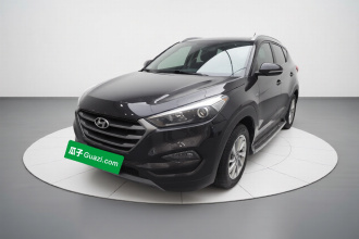 现代 途胜 2015款 1.6T 双离合两驱智能型
