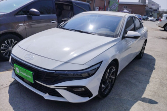 现代 伊兰特 2023款 1.5L CVT GLX精英版