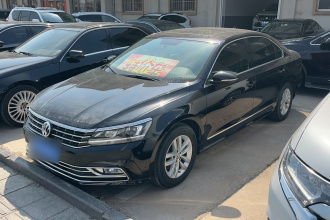 大众 帕萨特 2015款 1.8TSI DSG尊荣版