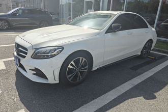 奔驰C级 2020款 C 260 运动版