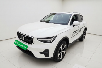 沃尔沃XC40 2024款 B4 四驱智远豪华版