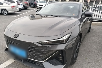 长安UNI-V 2023款 1.5T 尊贵型