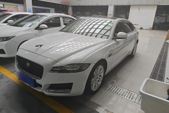 捷豹XFL 2018款 XFL 2.0T 250PS 豪华版