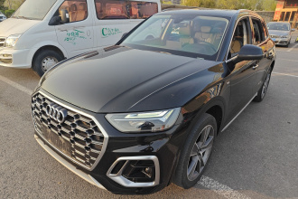 奥迪Q5L 2022款 45T 豪华动感型