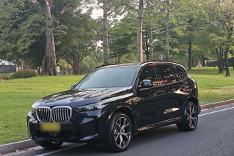 宝马X5 2023款 xDrive 30Li 尊享型M运动曜夜套装