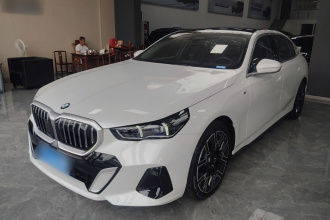 宝马5系 2024款 530Li 尊享型 M运动套装