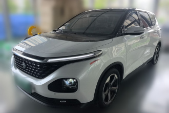宝骏RM-5 2019款 1.5T CVT 24小时在线尊贵型 7座