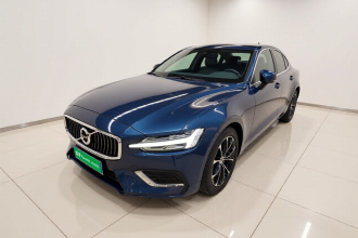 沃尔沃S60 2020款 T4 智逸豪华版