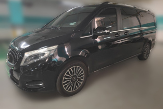 奔驰V级 2017款 V 260 L 尊贵加长版