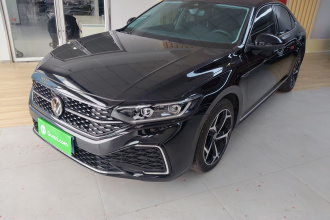 大众 帕萨特 2024款 380TSI 星空豪华版