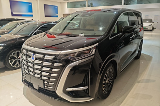 腾势D9 2024款 DM-i 980 四驱尊荣型