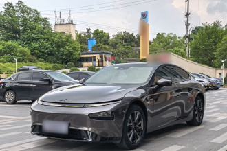 小鹏P7 2020款 670N