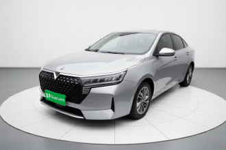 启辰D60 2023款 PLUS 1.6L XL CVT悦领版