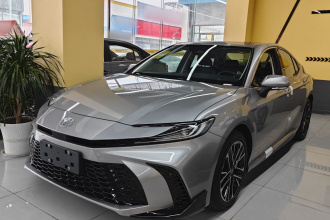 丰田 凯美瑞 2026款 双擎 2.0HSE 运动Lite版