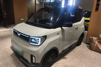 五菱汽车 宏光MINIEV 2022款 GAMEBOY 200km 玩咖款 磷酸铁锂
