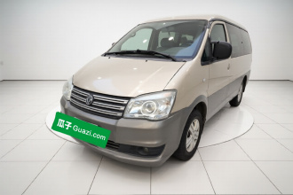 东风风行 菱智 2015款 M5 Q7 2.0L 7座长轴舒适型