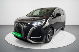 腾势D9 2022款 EV 620 尊贵型