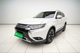 三菱 欧蓝德 2019款 2.0L 两驱畅享版 5座 国VI