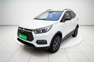 比亚迪 元新能源 2019款 EV360 智联领尚型