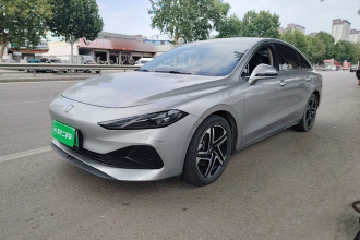 荣威D7 2023款 DMH 125km 超越版
