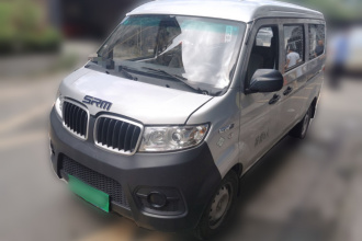 金杯 小海狮X30 CNG 2023款 1.5L天然气财富型客车5/6/7座无空调SWCC15M