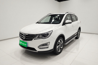 宝骏560 2016款 1.8L iAMT豪华型