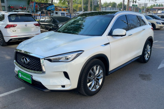 英菲尼迪QX50 2020款 改款 2.0T 四驱菁英版
