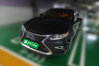 雷克萨斯ES 2015款 300h 舒适版