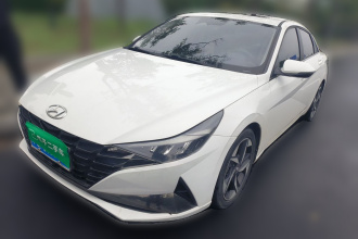现代 伊兰特 2021款 1.5L CVT LUX尊贵版