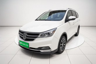 宝骏730 2021款 1.5L 手动时尚型 7座