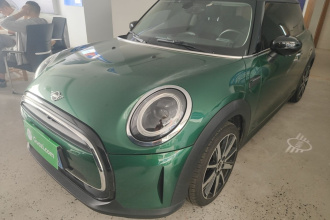 MINI 2023款 1.5T COOPER 艺术家