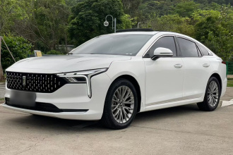 奔腾B70 2025款 龙耀版 1.5T 欢享型