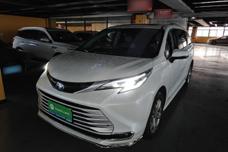 丰田 赛那SIENNA 2023款 2.5L混动 舒适版