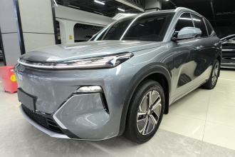 吉利银河 银河星舰7 EM-i 2025款 120km 探索+版