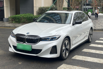 宝马i3 2024款 eDrive 40 L 曜夜运动套装