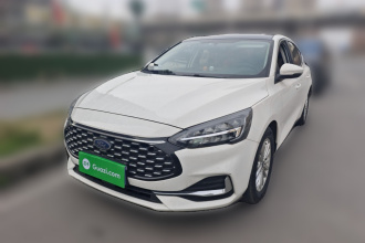 福特 福克斯 2021款 三厢 EcoBoost 180 自动锋潮型