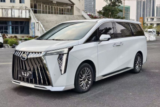 广汽传祺 传祺M8 2023款 宗师系列 双擎 至尊版