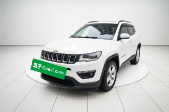 Jeep 指南者 2019款 220T 自动悦享版