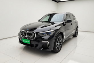 宝马X5 2022款 改款 xDrive 30Li 尊享型M运动套装