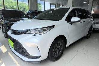 丰田 格瑞维亚 2023款 2.5L混动 舒适版