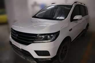SWM斯威汽车 SWM斯威X3 2020款 1.5L 手动超值型 7座