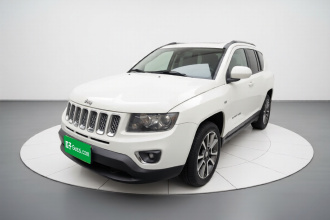 Jeep 指南者(进口) 2014款 2.4L 四驱豪华版