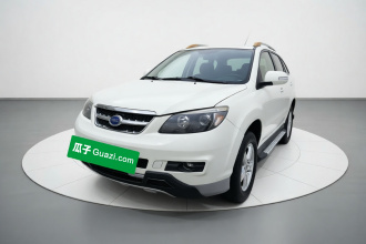 比亚迪S6 2014款 2.0L 手动豪华型 5座