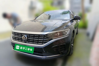 大众 帕萨特 2023款 改款 330TSI 精英版